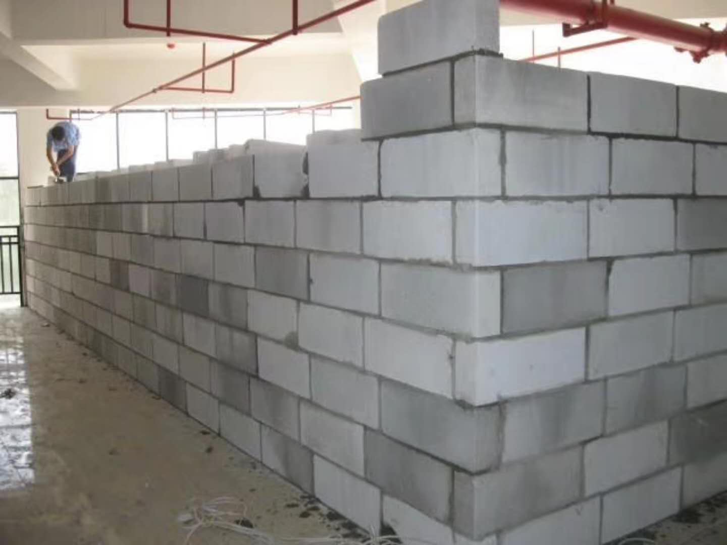 武功蒸压加气混凝土砌块承重墙静力和抗震性能的研究